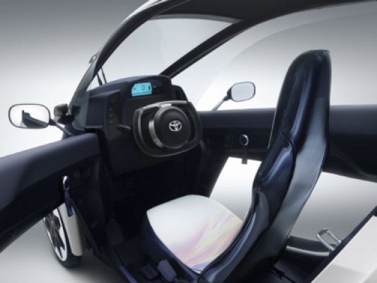 Toyota iRoad, reacţia japonezilor la Renault Twizy